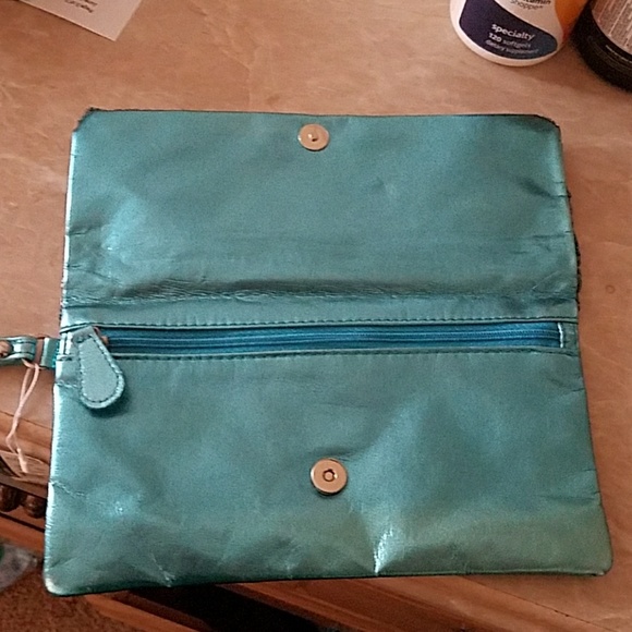 Teal wristlet - Picture 3 of 4
